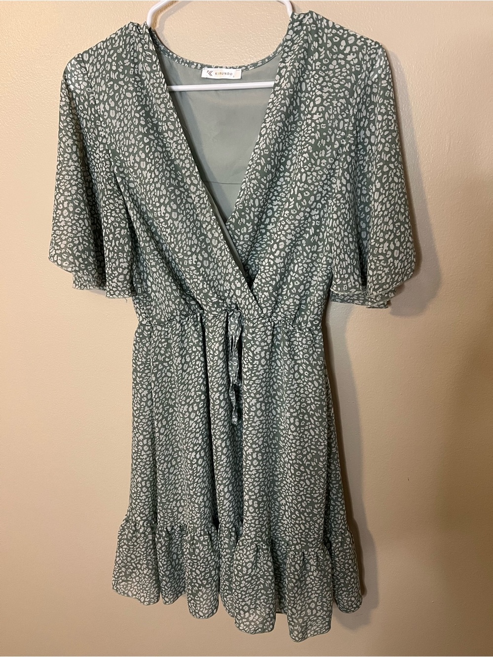 Kirundo Light Green V-Neck Short Sleeve Midi Dress With Subtle Leopard Print